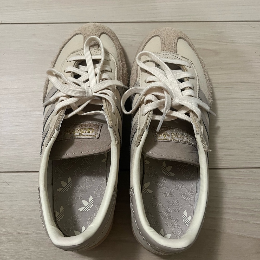 Adidas Beige and Cream Handball Spezial Sneakers - Picture 5 of 6